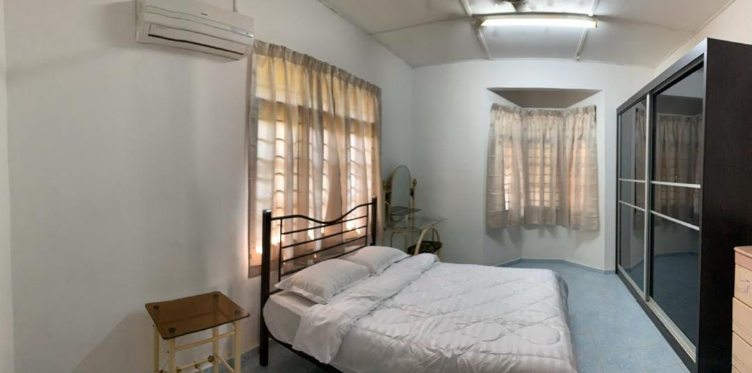 Villa Ctzee Malacca Luaran gambar