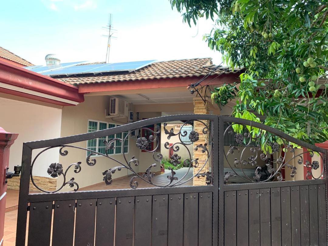 Villa Ctzee Malacca Luaran gambar